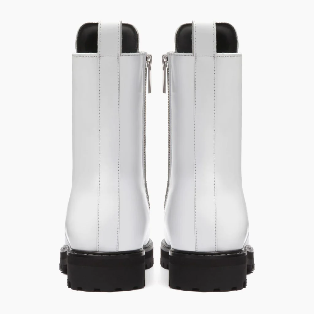 Combat | White