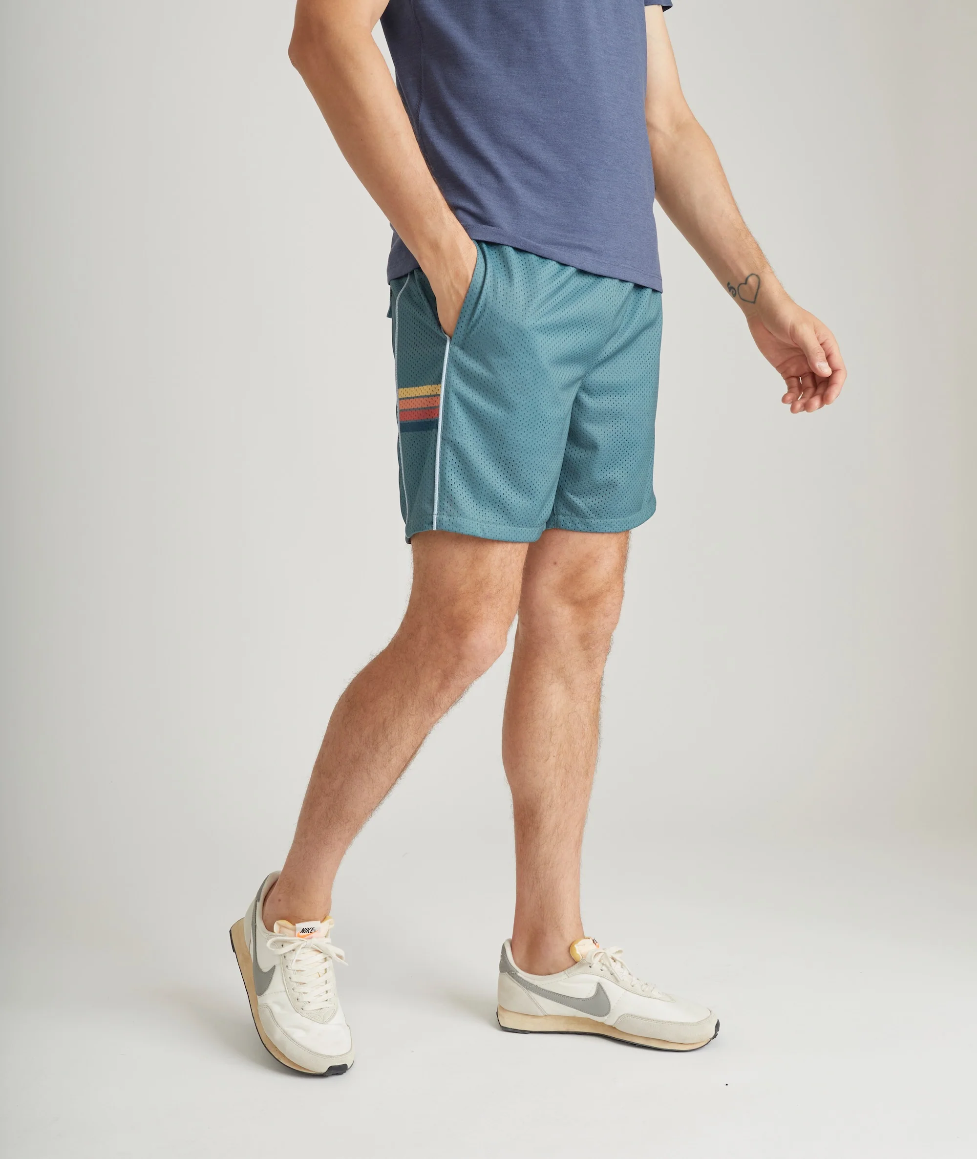 6 Mesh Short
