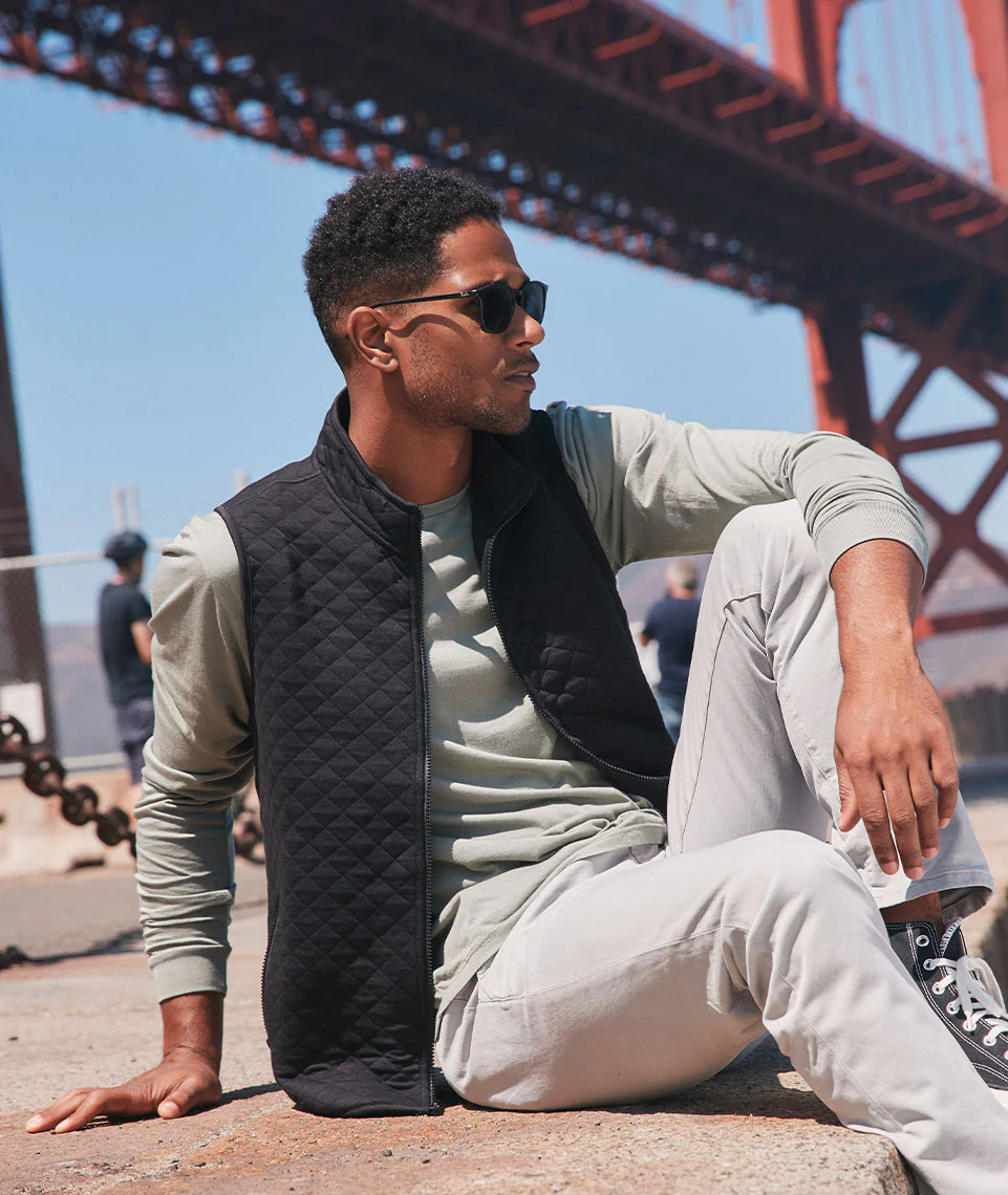 Men's Corbet Full Zip Vest in Black