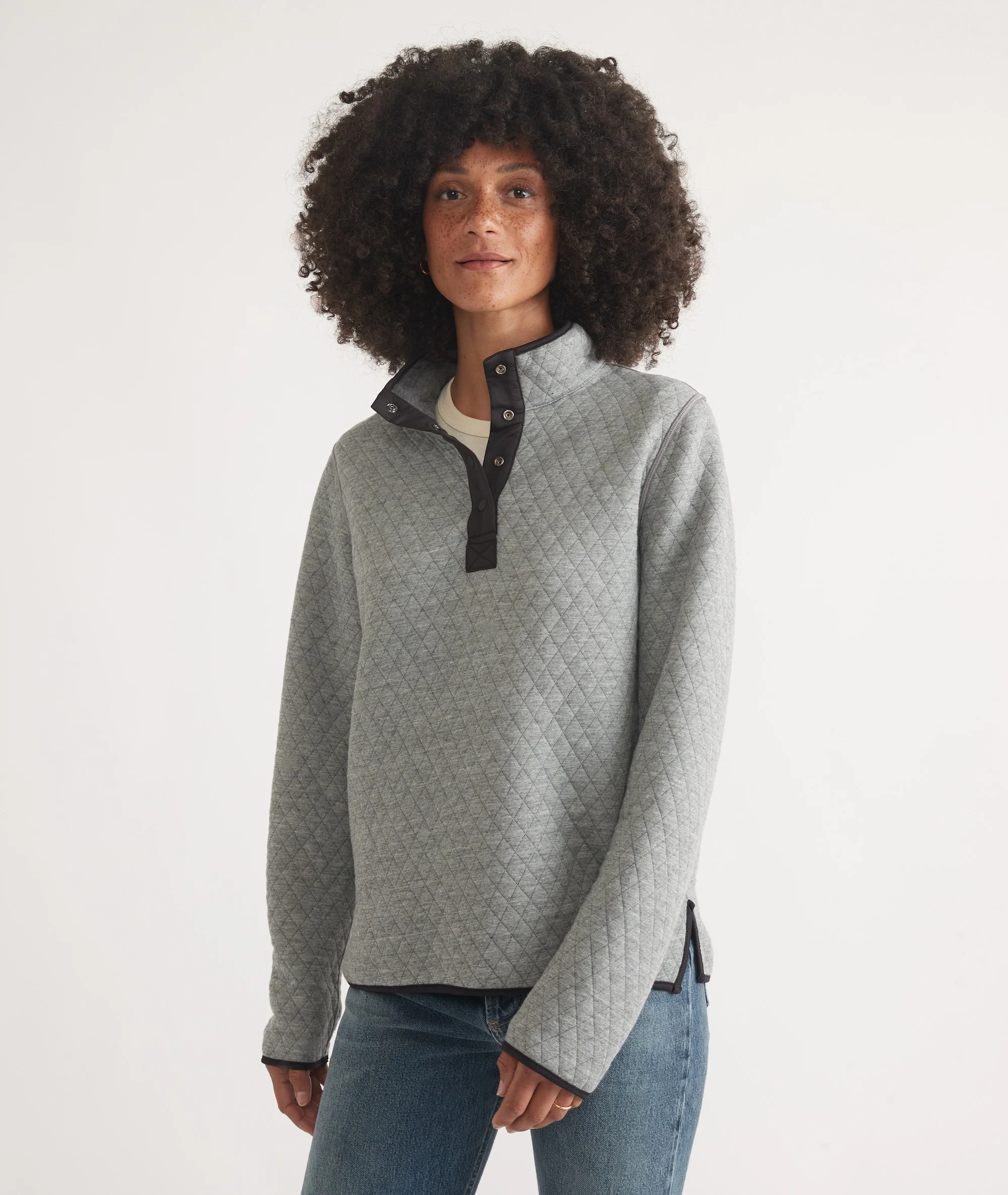 Women's Reversible Corbet Pullover in Charcoal/Mid Heather Grey