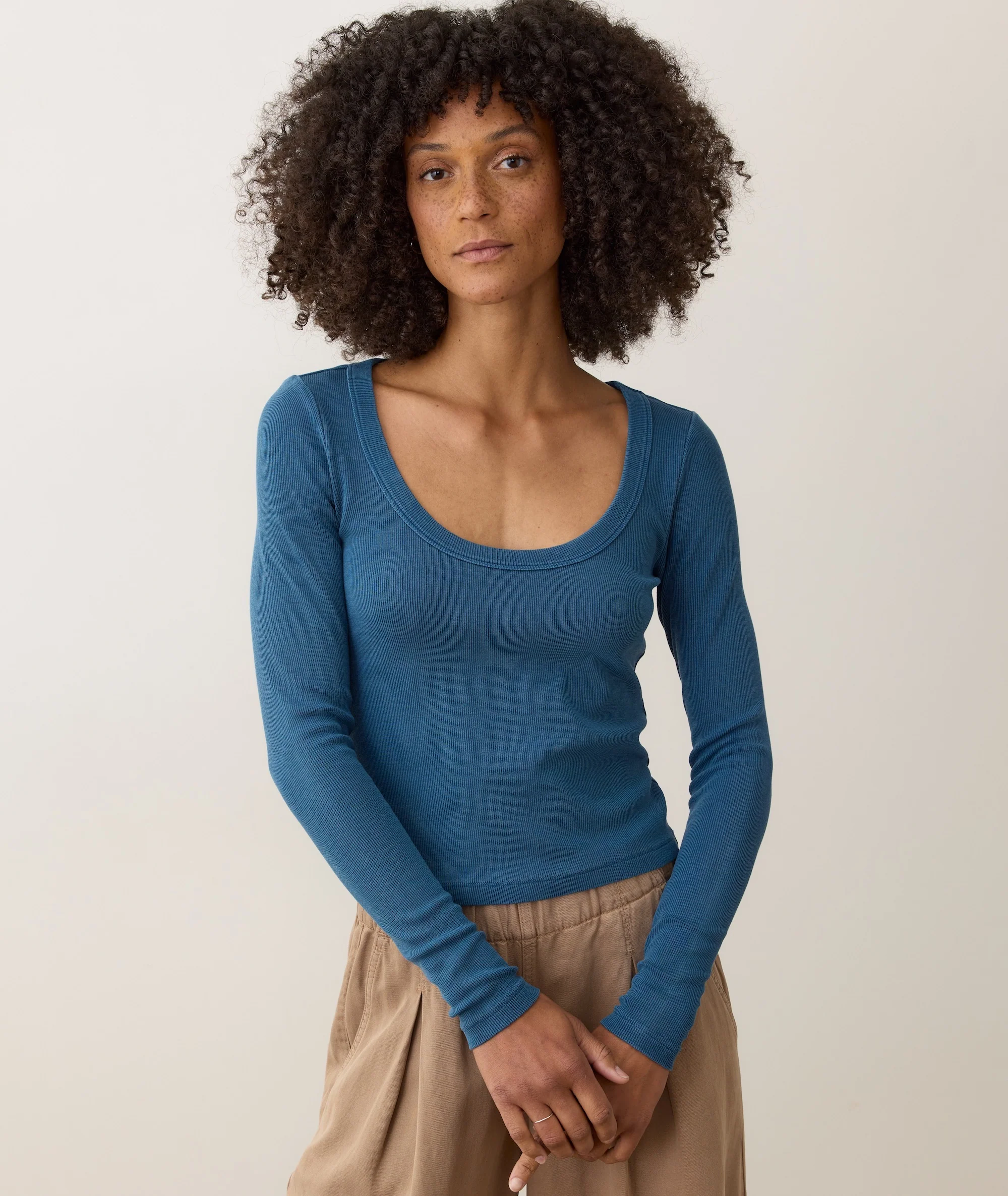 Lexi Rib Sun-In Longsleeve Scoop Tee