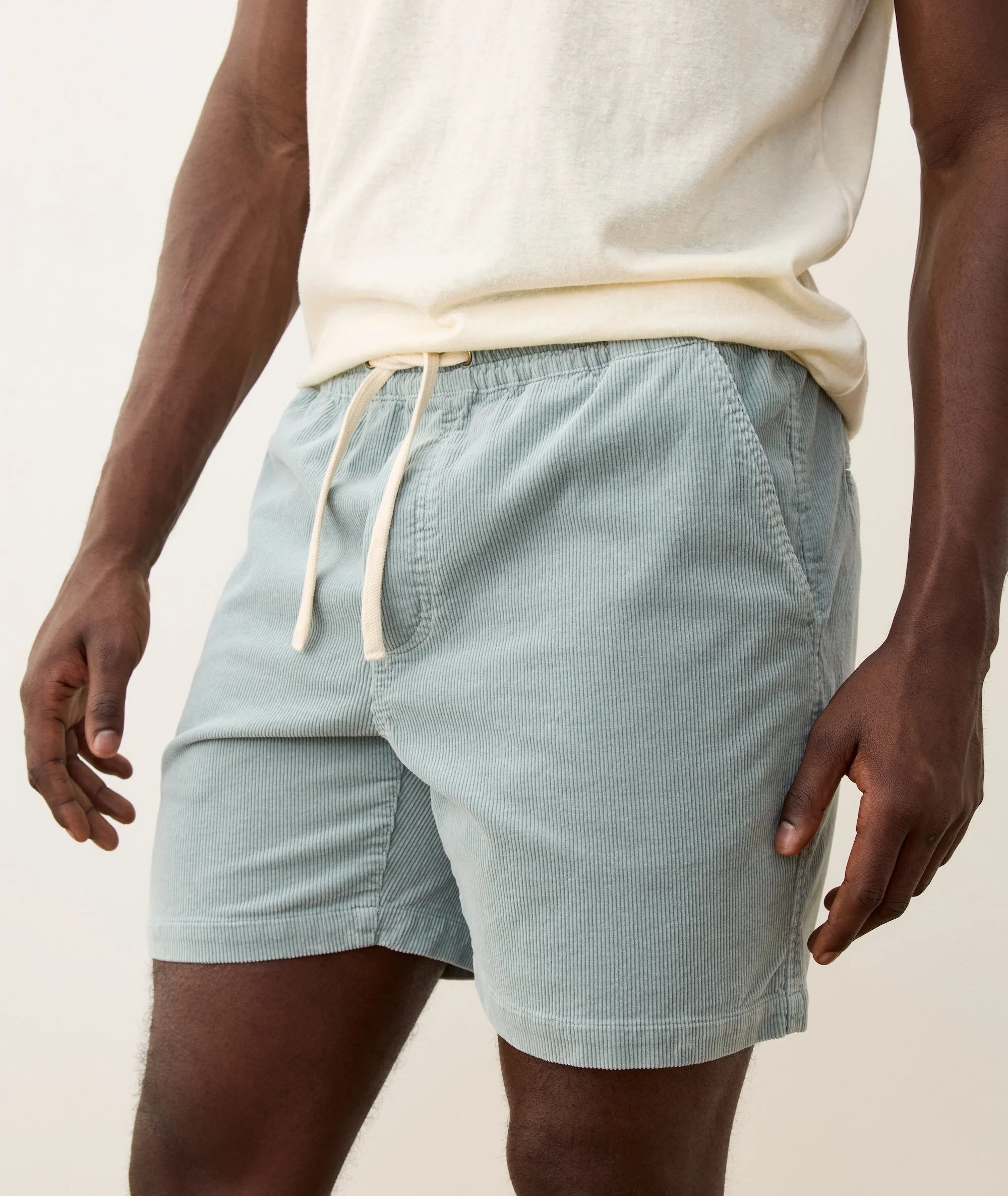 6 Saturday Corduroy Short