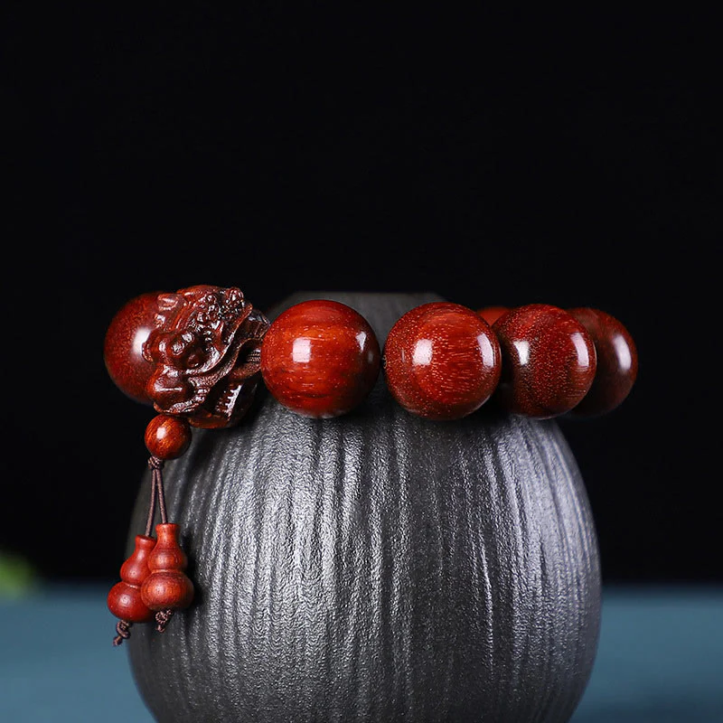 Buddha Stones Rosewood Green Sandalwood Small Leaf Red Sandalwood Dragon Carved Protection Bracelet