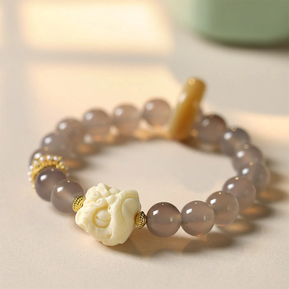 Buddha Stones Amber Gray Agate Ivory Fruit Confidence Bracelet