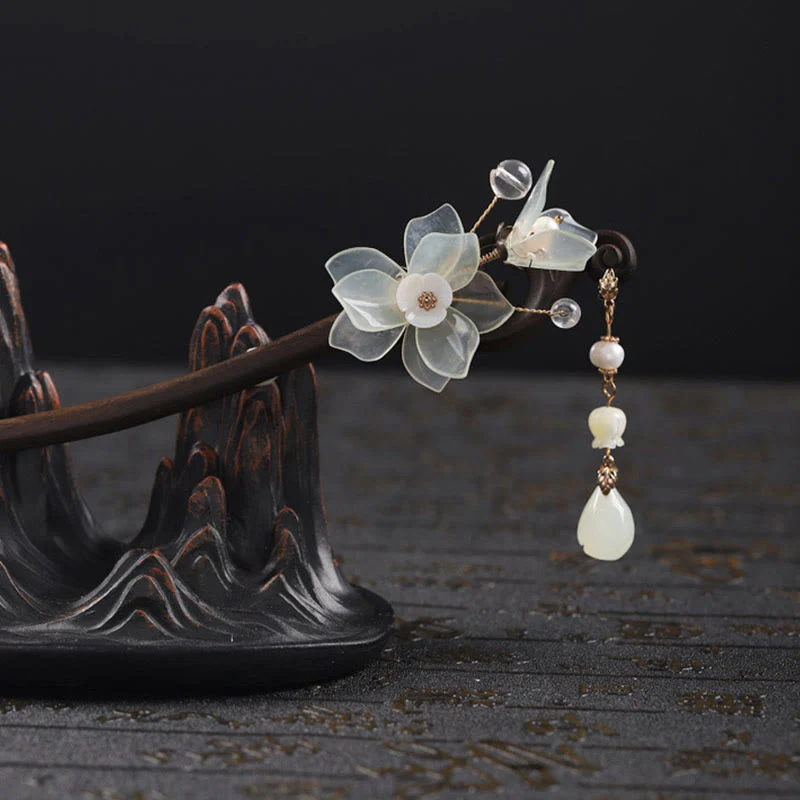 Buddha Stones Ebony Jade Shell Magnolia Tassel Blessing Hairpin