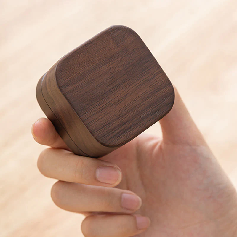 Buddha Stones Retro Handmade Black Walnut Wood Ring Jewelry Storage Box Leaf Wooden Gift Box