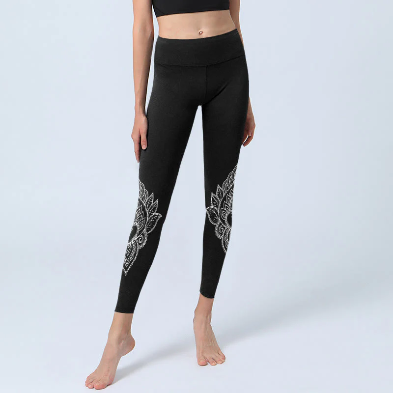 Buddha Stones Heart-shaped Petals Flowers Print Gym Leggings Women's Yoga Pants