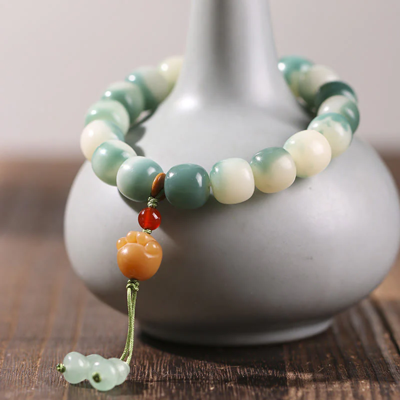 Buddha Stones Gradient Bodhi Seed Nine Tailed Fox Cat Paw Claw Pine Cone Peace Bracelet