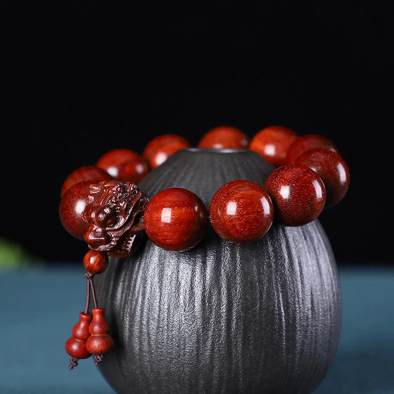 Buddha Stones Rosewood Green Sandalwood Small Leaf Red Sandalwood Dragon Carved Protection Bracelet