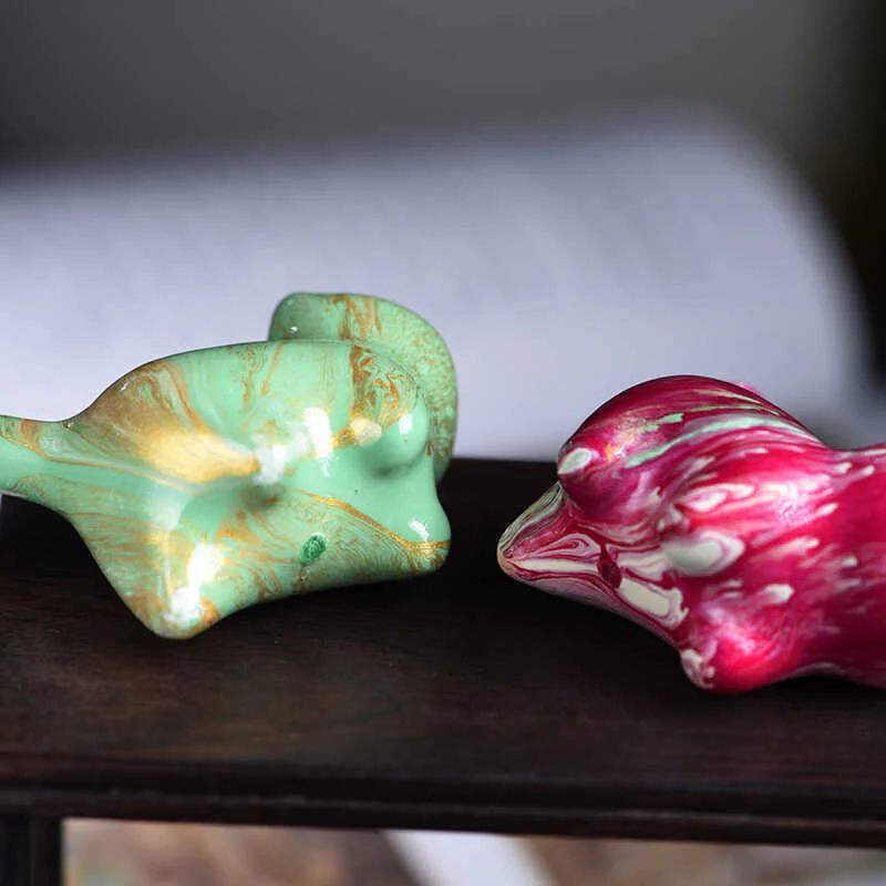 Buddha Stones Mini Lovely Cat Ebony Wood Lacquer Craft Peace Decoration