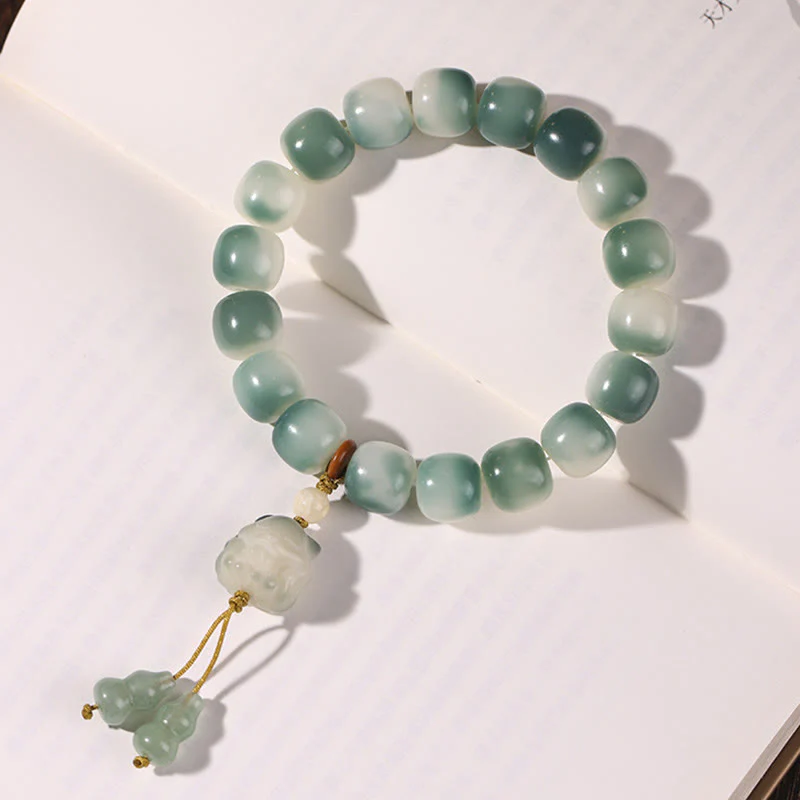 Buddha Stones Gradient Bodhi Seed Nine Tailed Fox Cat Paw Claw Pine Cone Peace Bracelet