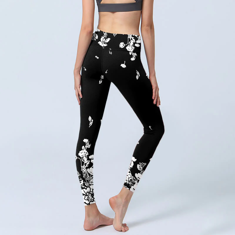 Buddha Stones Black Scattered Petals Print Gym Leggings Women's Yoga Pants