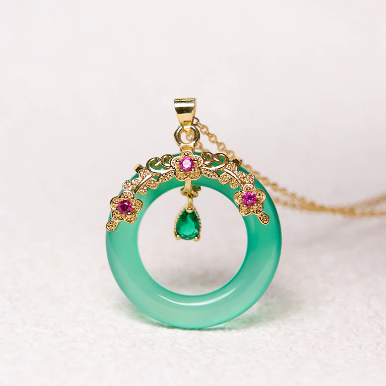 Buddha Stones Green Chalcedony Peace Buckle Design Strength Necklace Pendant
