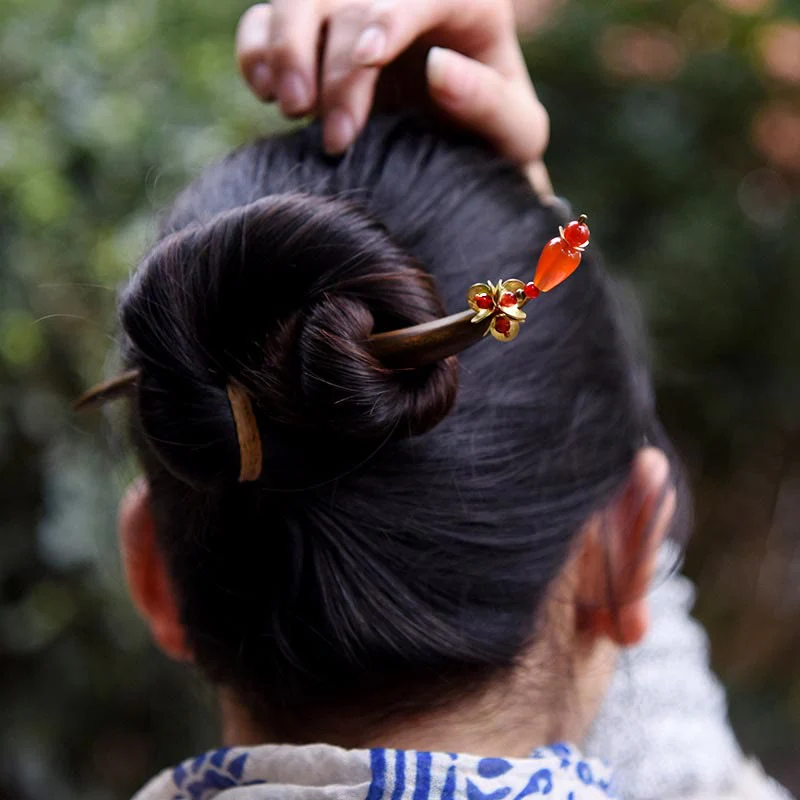Buddha Stones Silver Tassel Green Sandalwood Soothing Hairpin