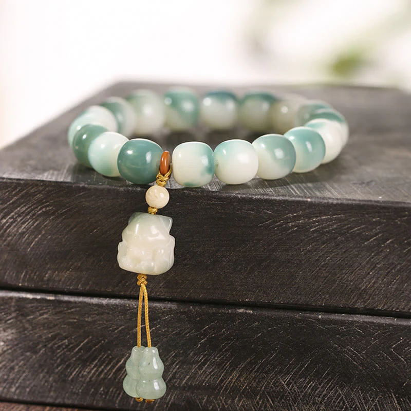 Buddha Stones Gradient Bodhi Seed Nine Tailed Fox Cat Paw Claw Pine Cone Peace Bracelet