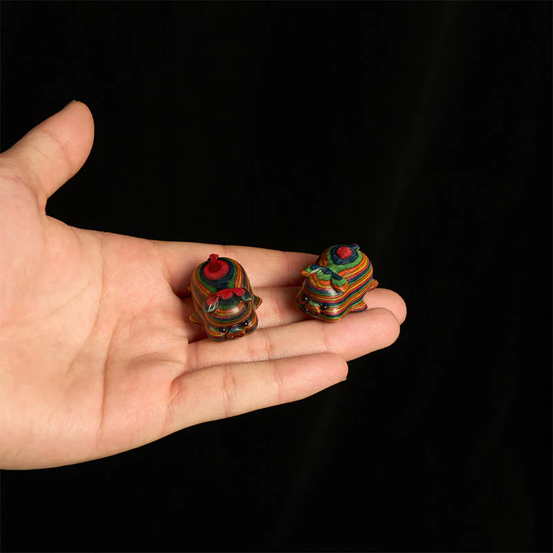 Buddha Stones 2Pcs Mini Rainbow Eucalyptus Pig Carved Positive Decoration