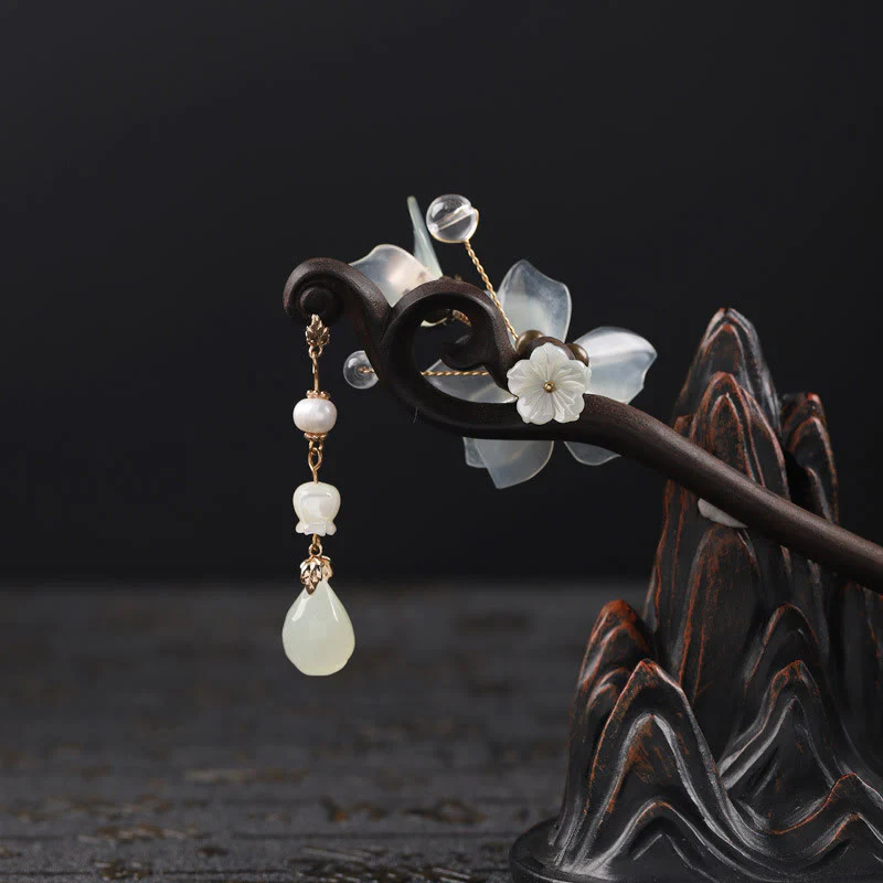 Buddha Stones Ebony Jade Shell Magnolia Tassel Blessing Hairpin