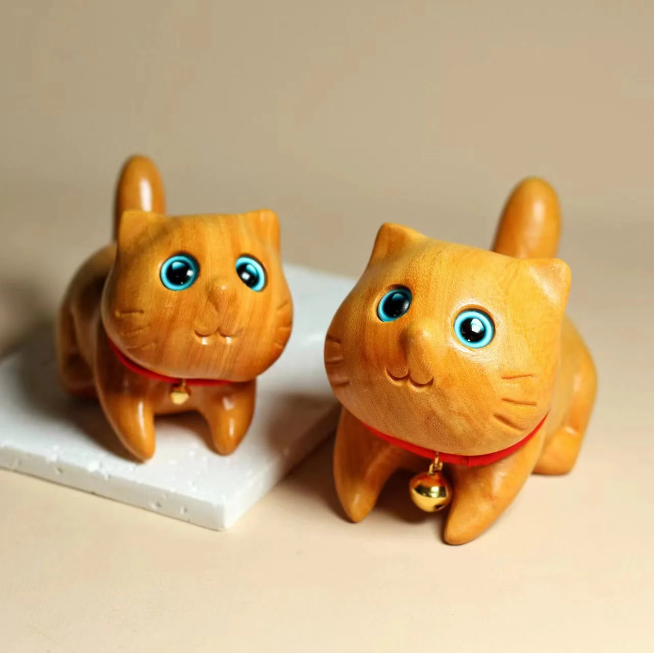 Buddha Stones Mini Sandalwood Carved Lucky Confident Cat Healing Decoration