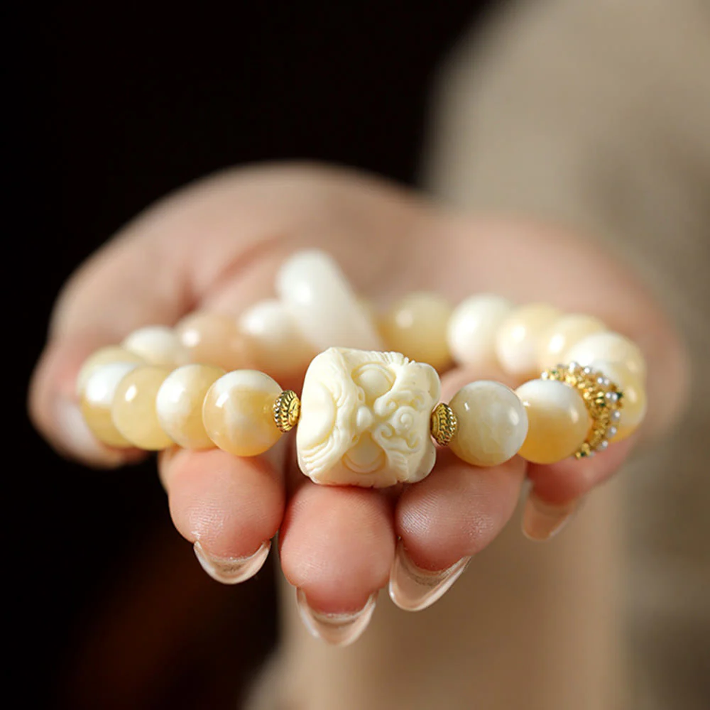 Buddha Stones Amber Gray Agate Ivory Fruit Confidence Bracelet