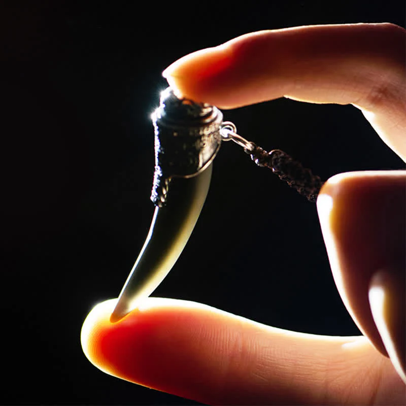 Buddha Stones 925 Sterling Silver Black Obsidian Wolf Tooth Pattern Strength Necklace Pendant