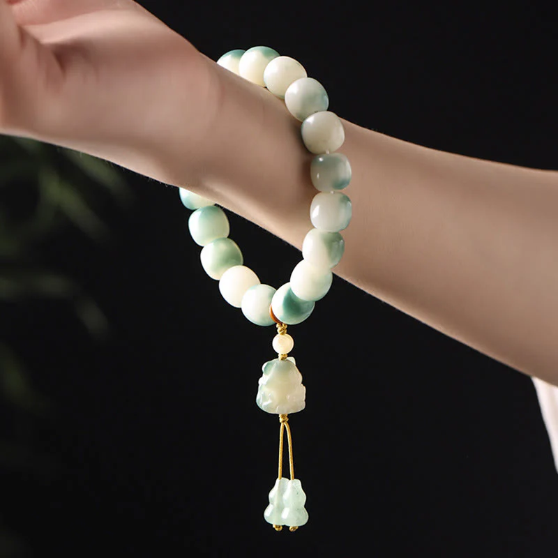 Buddha Stones Gradient Bodhi Seed Nine Tailed Fox Cat Paw Claw Pine Cone Peace Bracelet