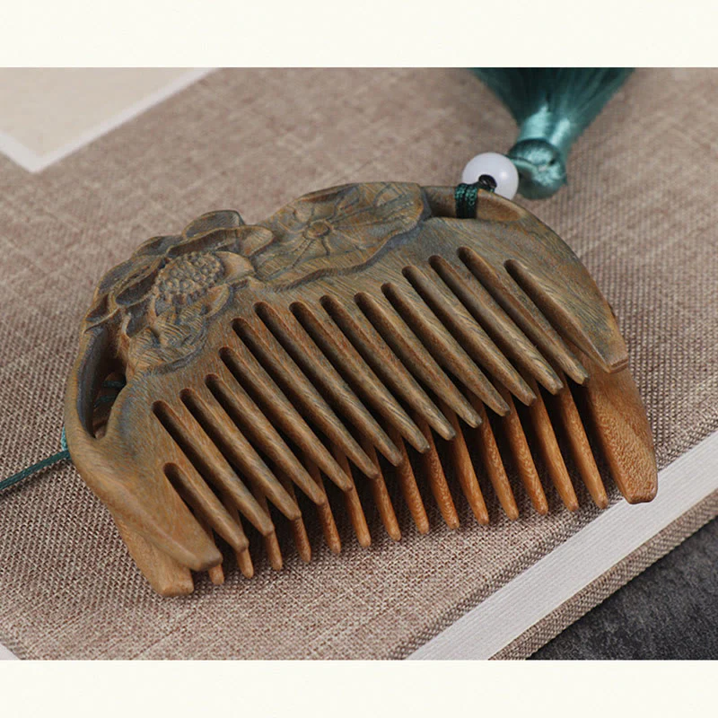 Buddha Stones Green Sandalwood Fox Peony Flower Lotus Engraved Cure Tassel Comb