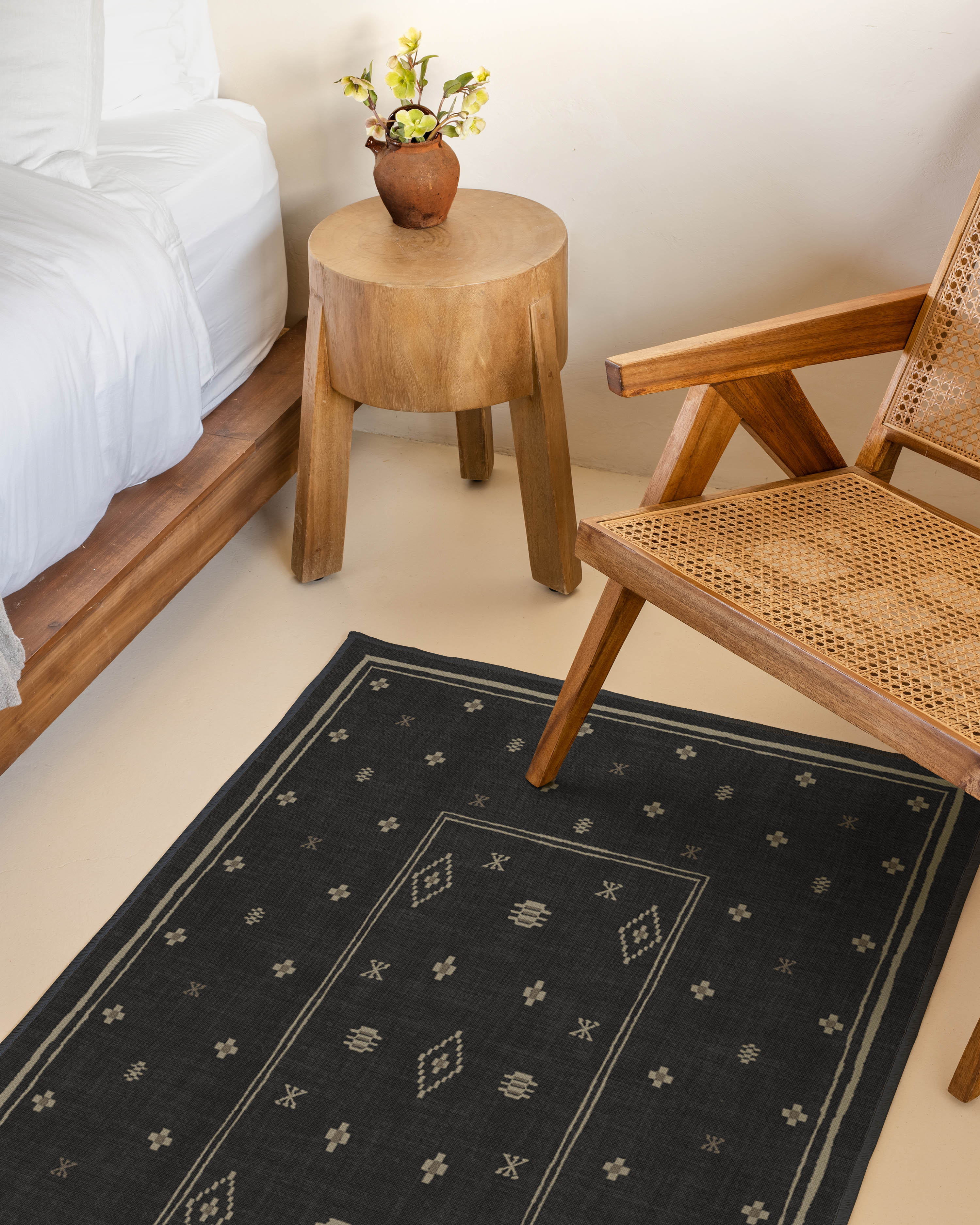 Alma Soft Black Rug
