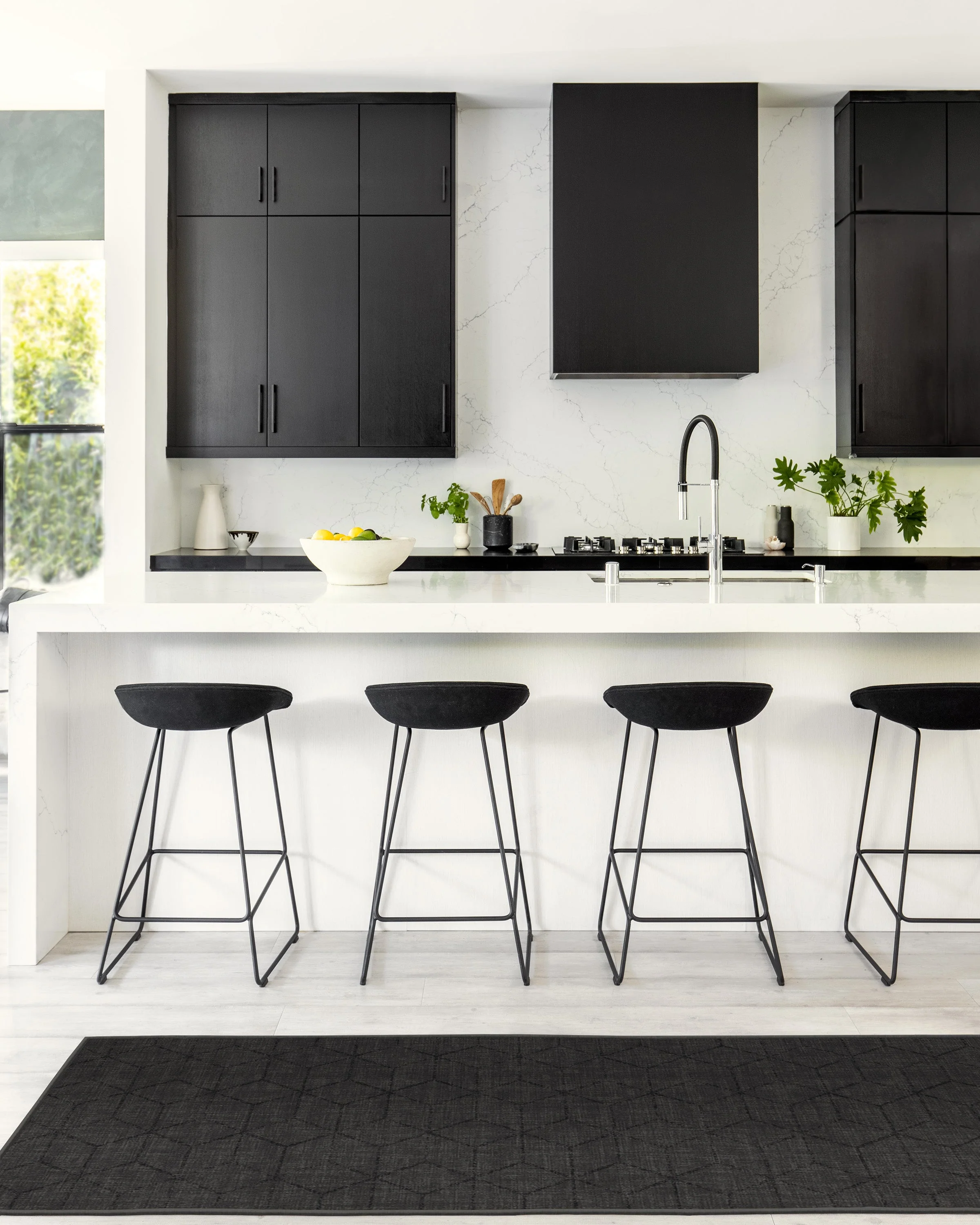 Prisma Soft Black Rug