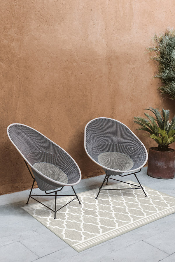 Varia Trellis Stone Outdoor Rug