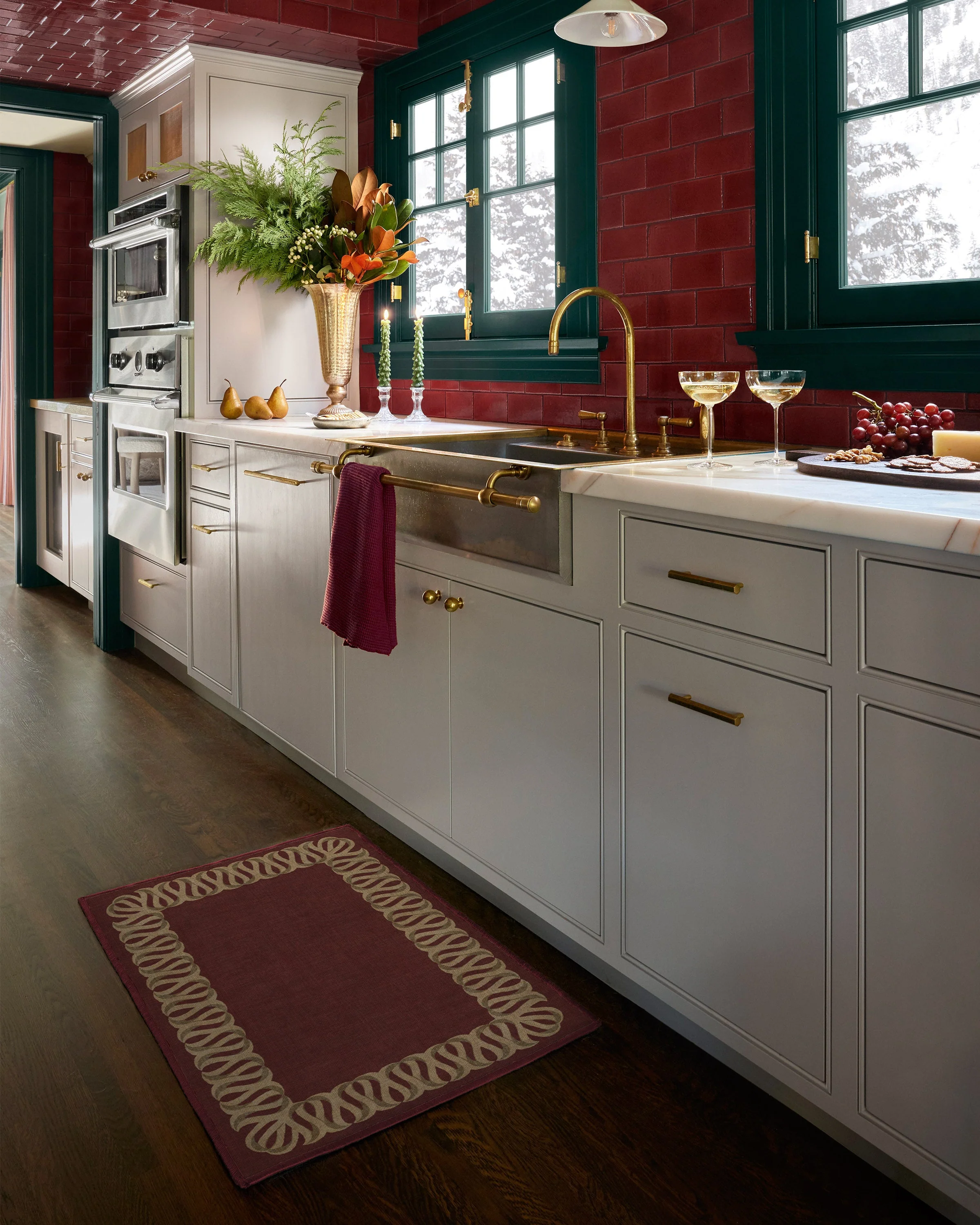 Ribbon Border Red & Natural Rug