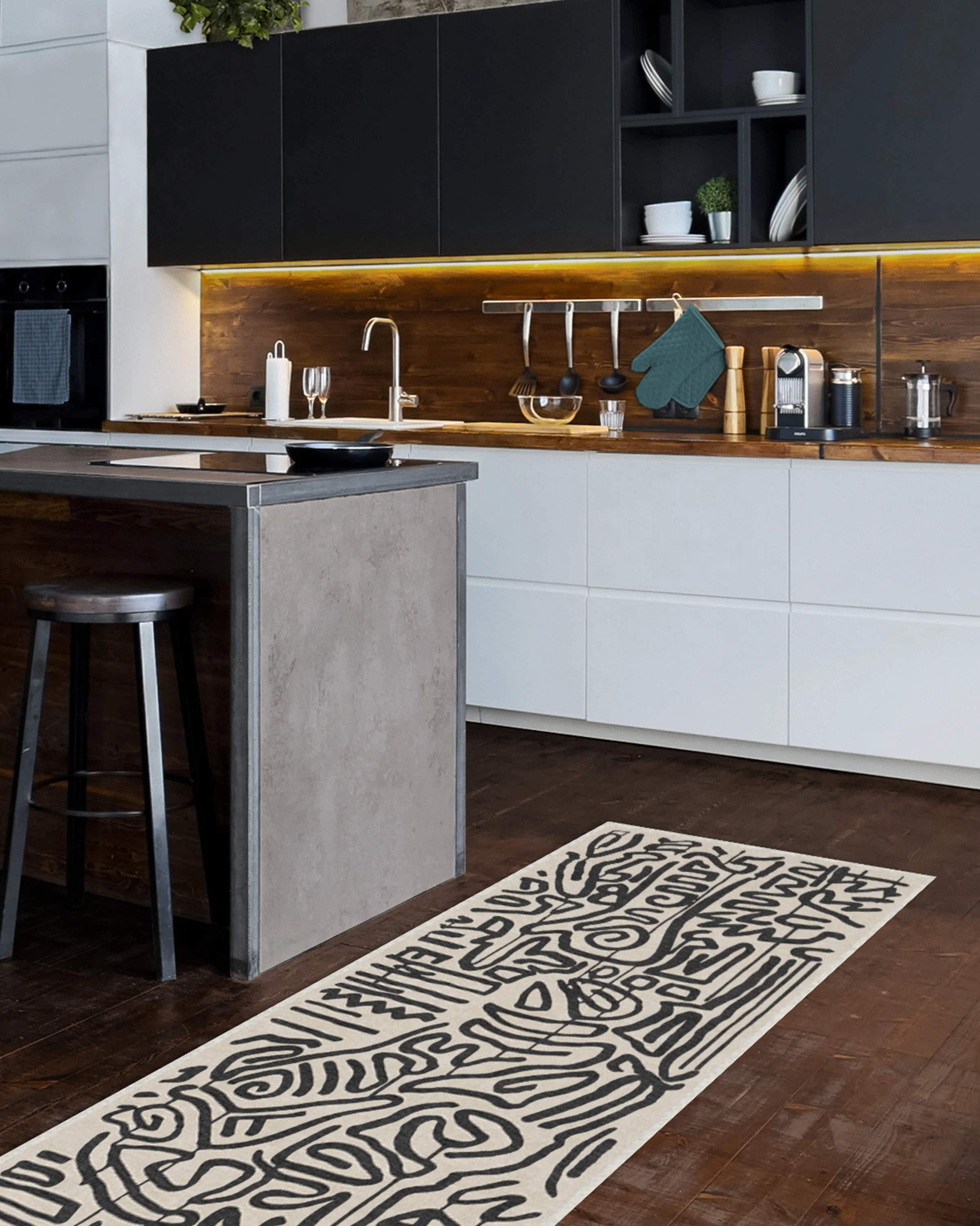 Freestyle Black & Ivory Flatwoven Rug by Keith Haring