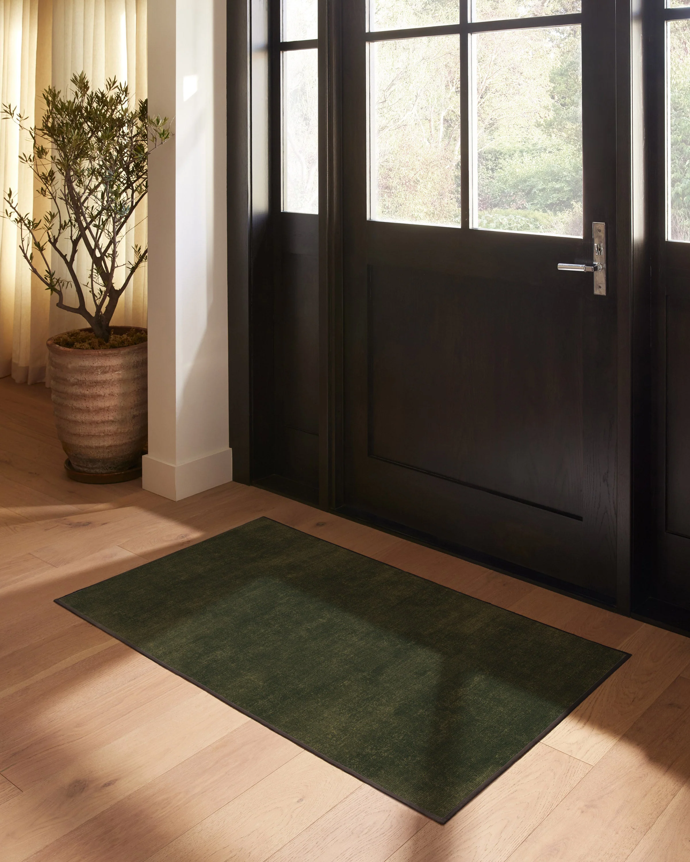 Nico Solid Olive Flatwoven Rug