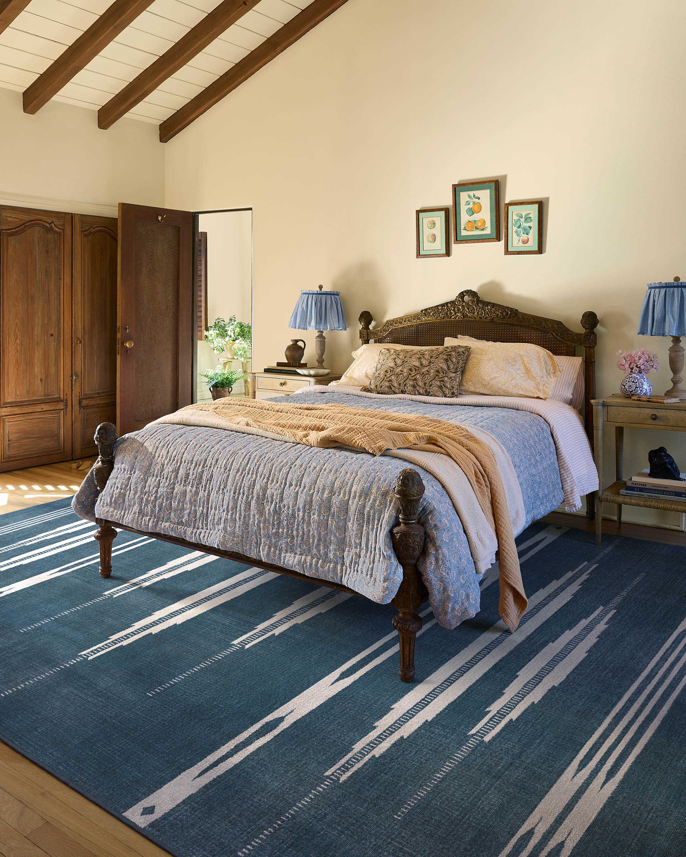 Raye Indigo & Ivory Flatwoven Rug