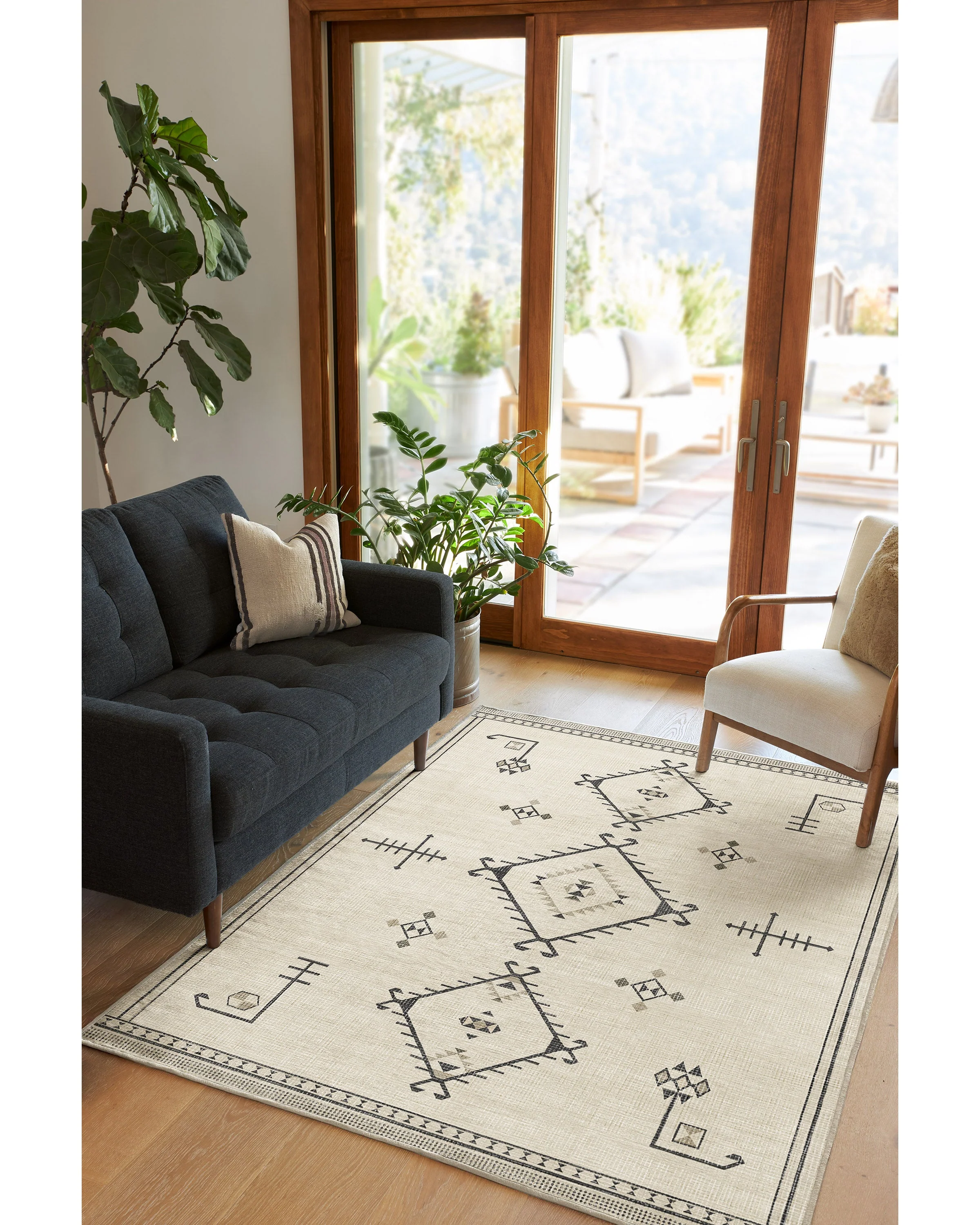 Damali Black & White Rug