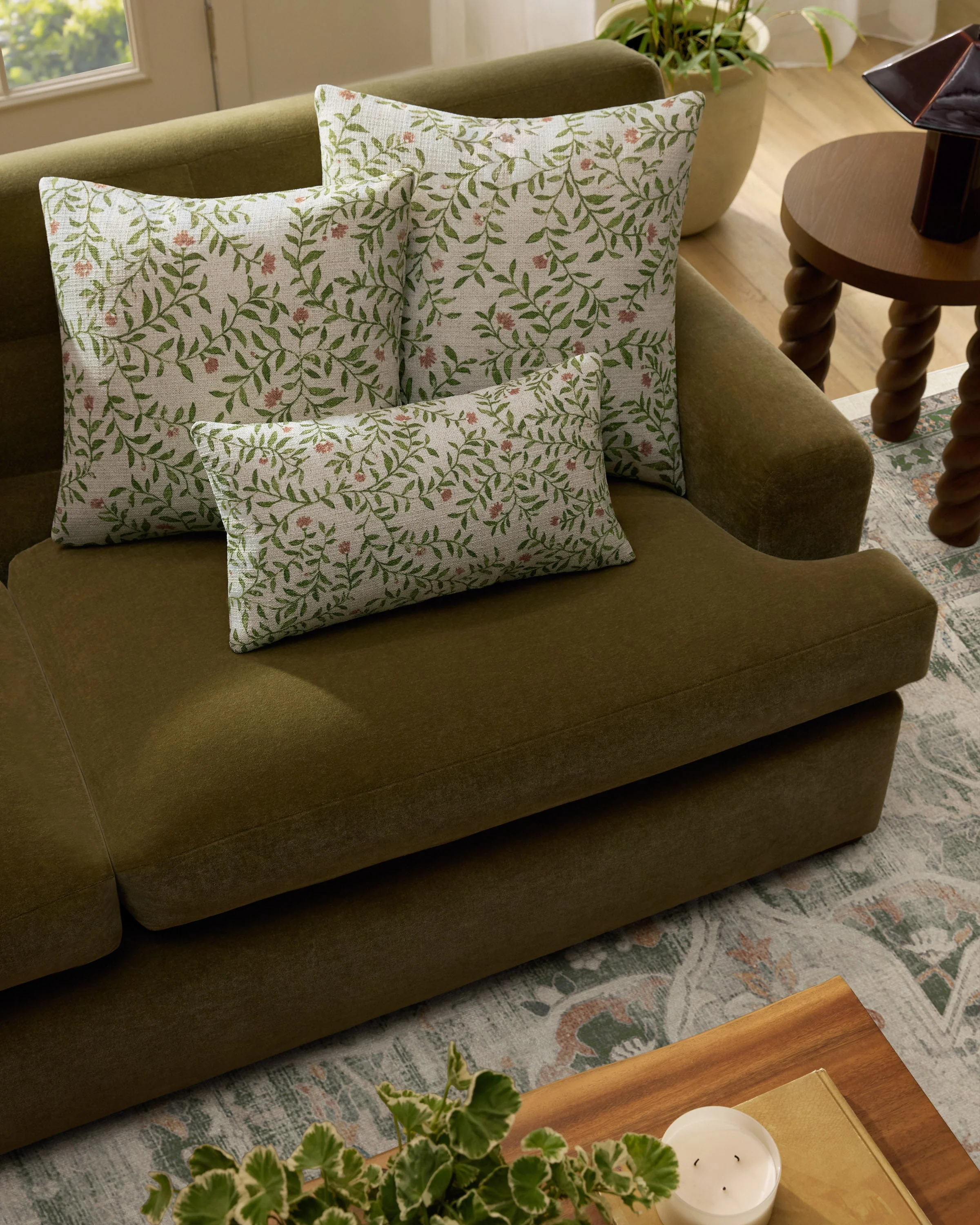 Waverly Natural & Green Woven Throw Pillow
