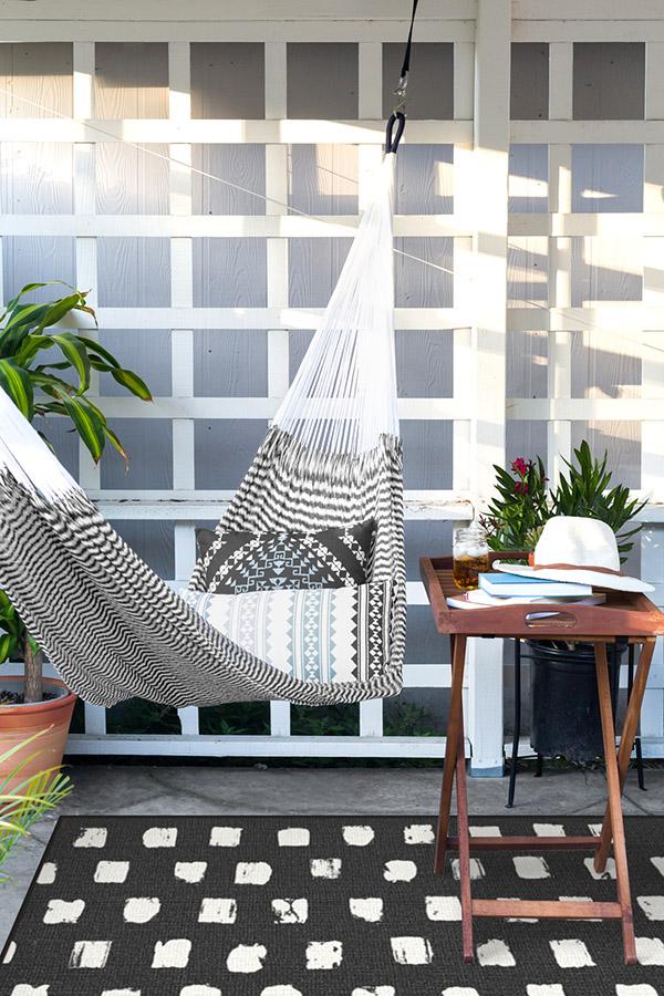 Cobblestone Black Outdoor Rug