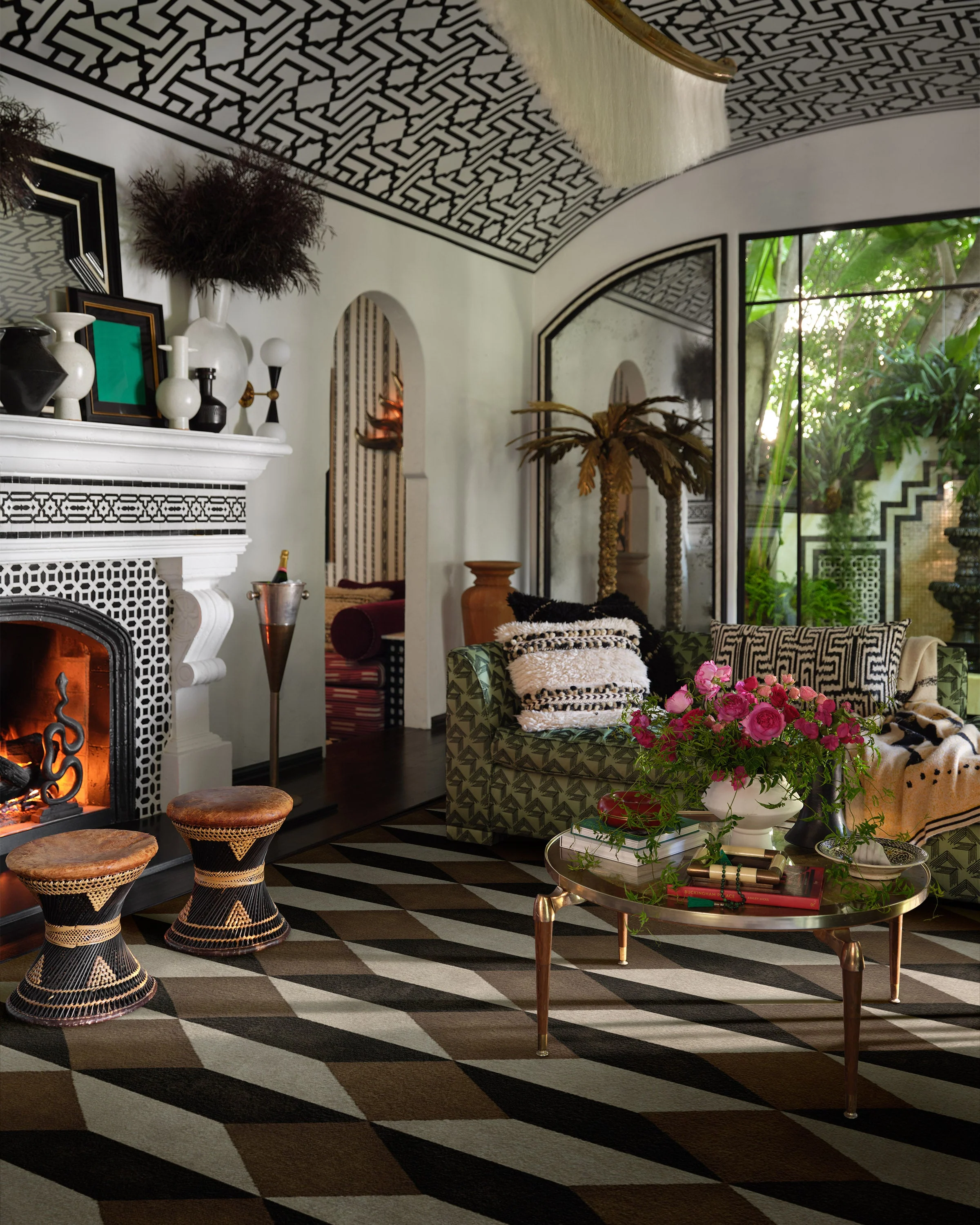 Oak Black & Camel Flatwoven Rug by Martyn Lawrence Bullard