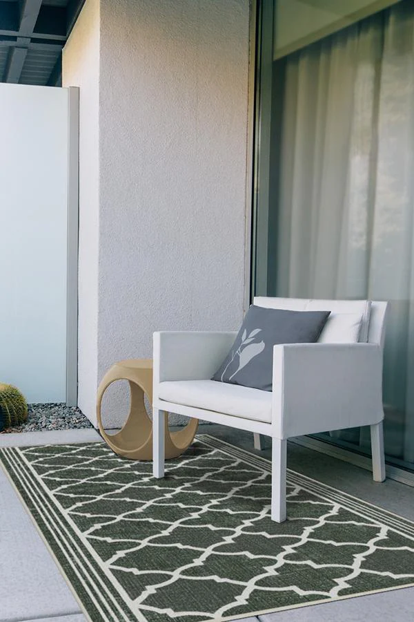 Varia Trellis Forest Green Outdoor Rug