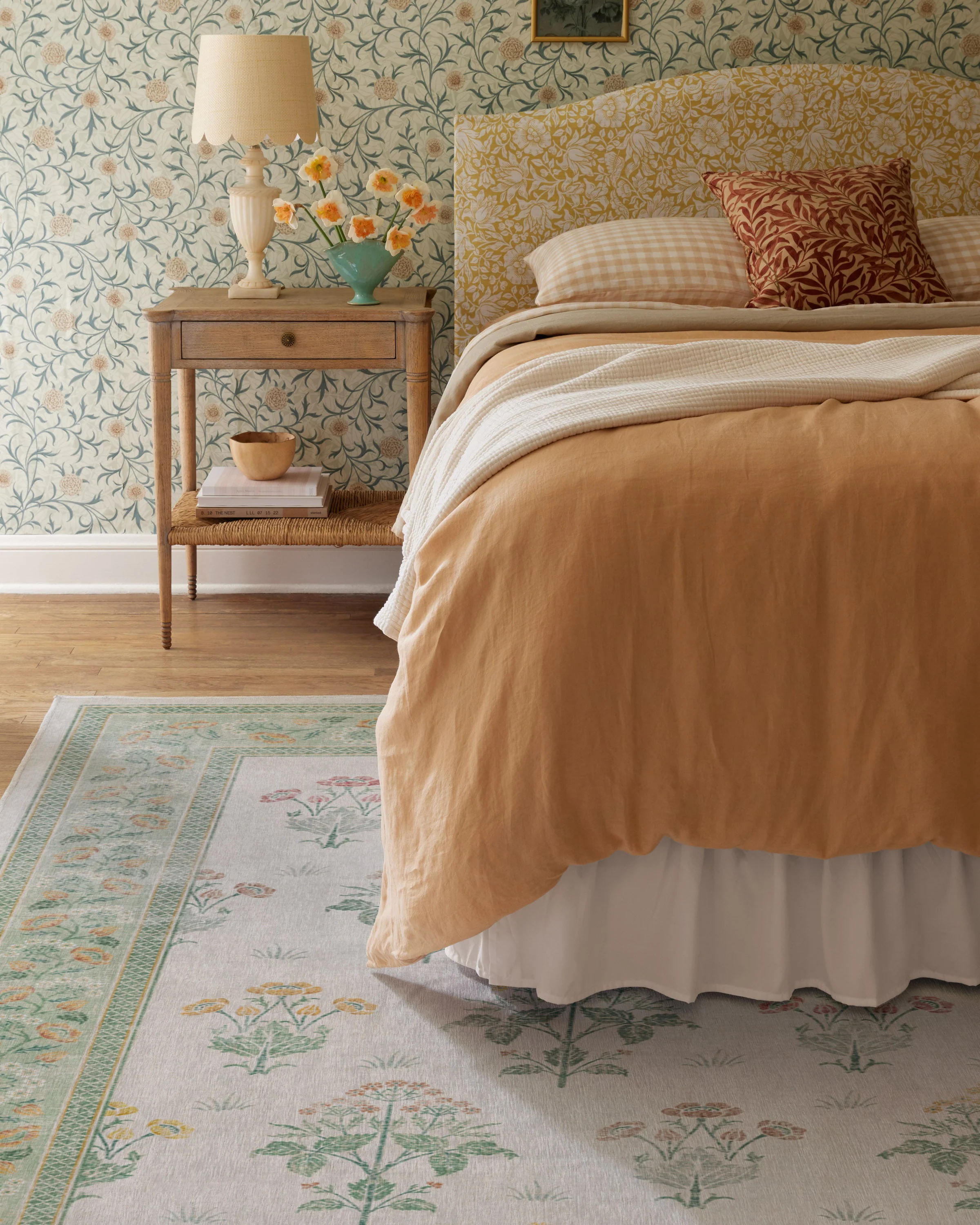 Meadow Sweet Ivory & Green Flatwoven Rug by Morris & Co.