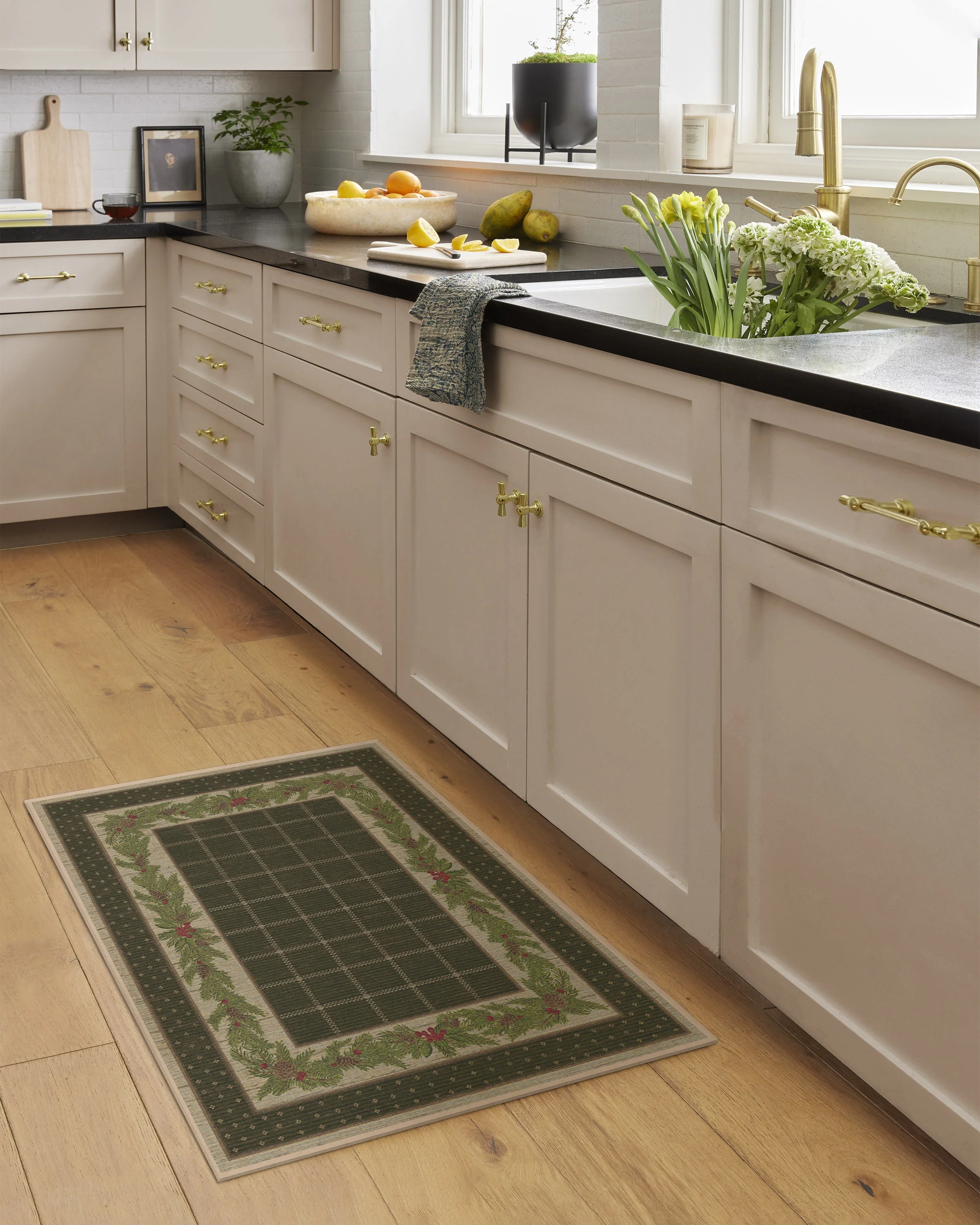 Pine Border Dark Olive Rug