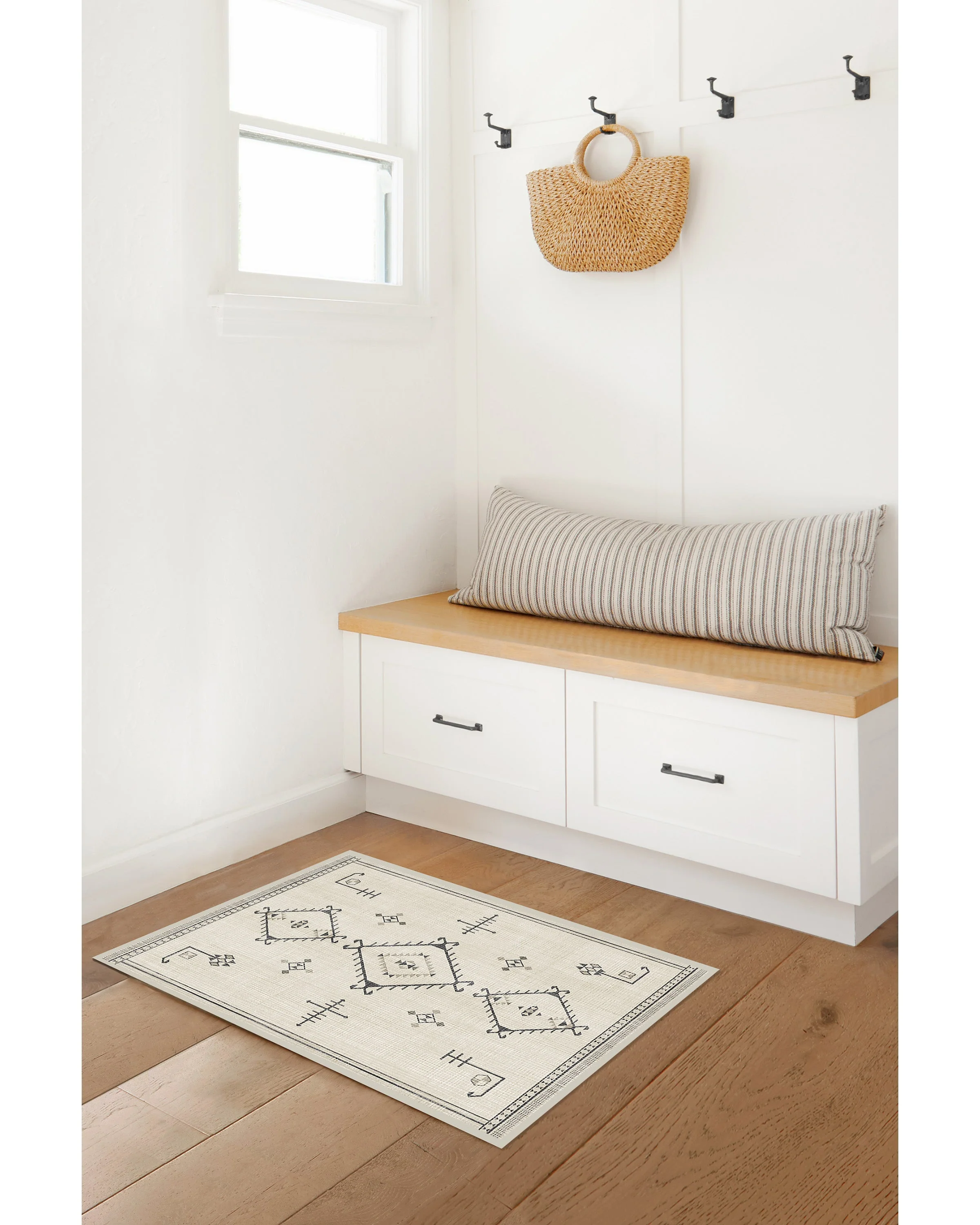 Damali Black & White Rug
