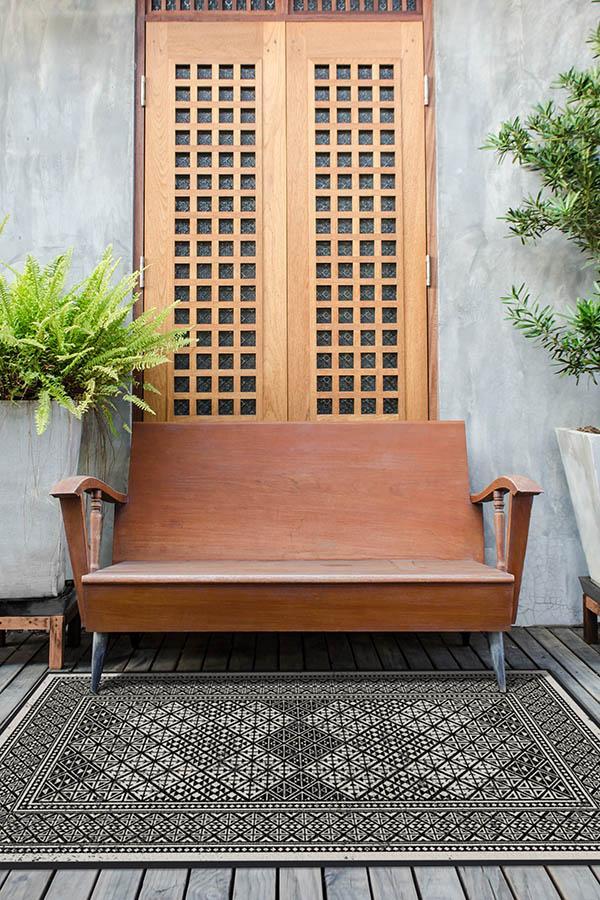 Loseta Black Outdoor Rug