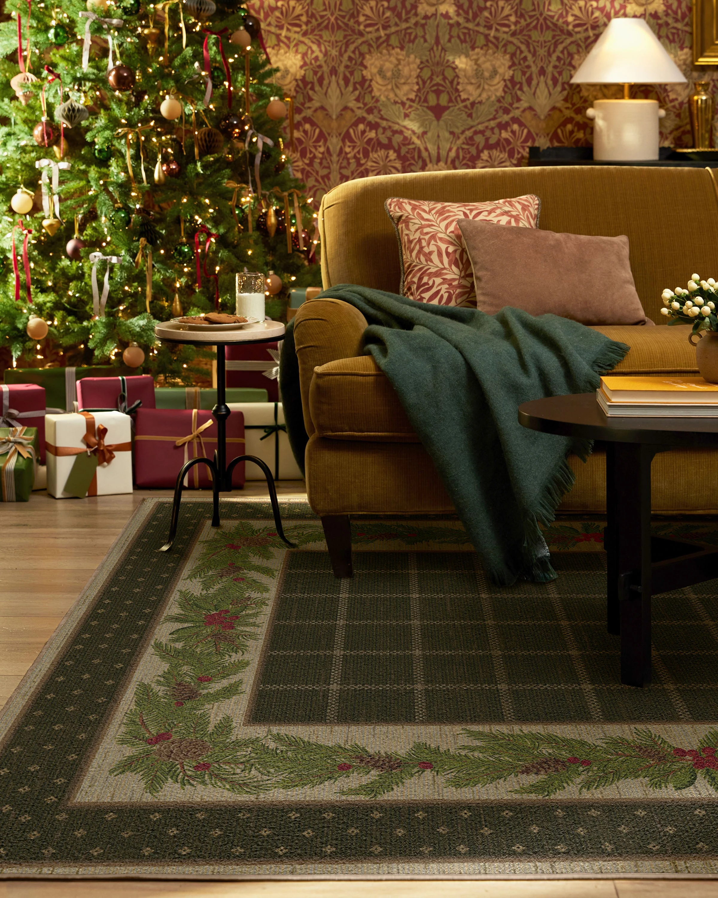 Pine Border Dark Olive Rug