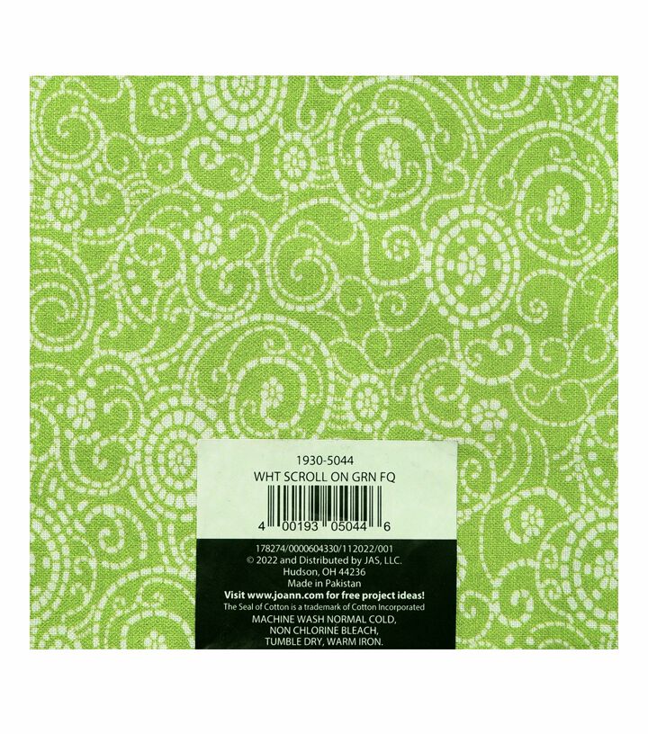 18 x 21 Scroll on Green Cotton Fabric Quarter 1pc by Keepsake Calico