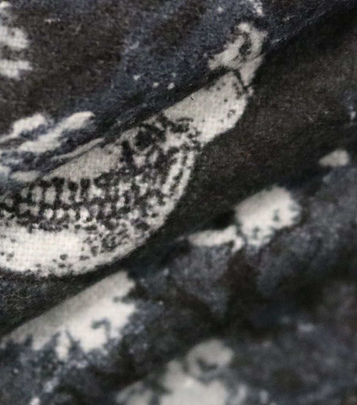 Skulls Halloween Super Snuggle Flannel Fabric