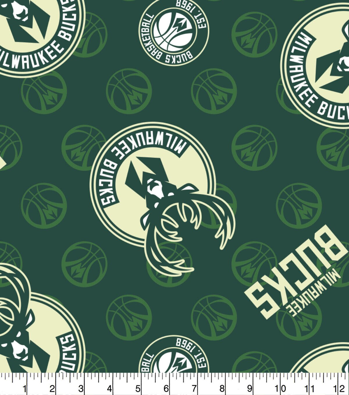 Milwaukee Bucks Fleece Fabric Logo Toss