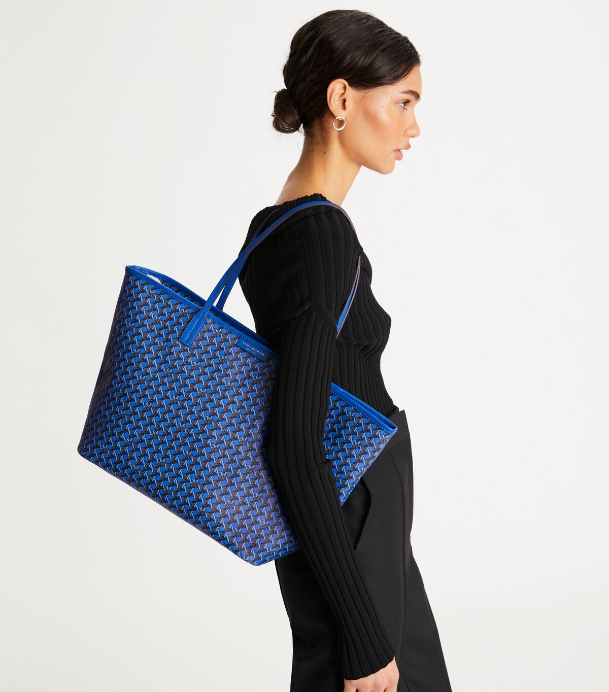 Tory Burch Navy Ever-ready Zip Tote Bags