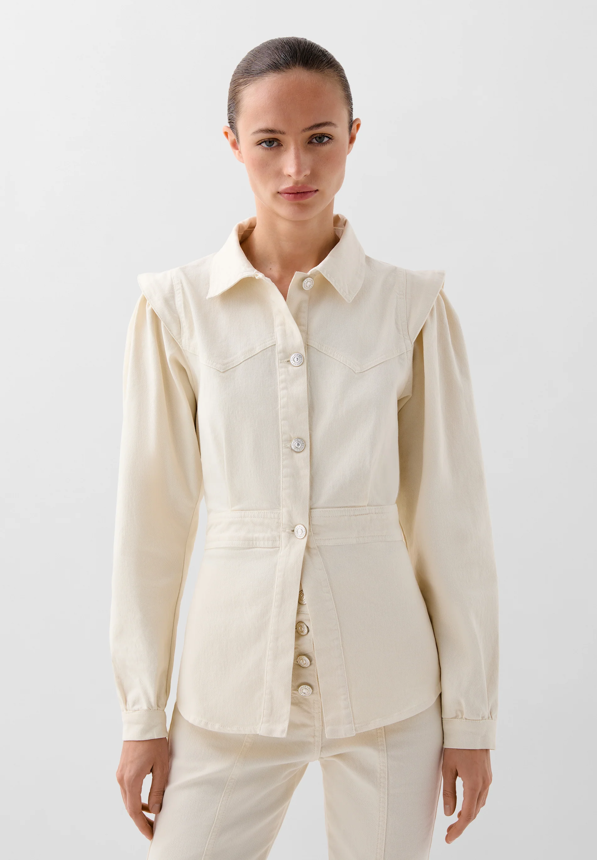 CAMISA DENIM MANGA ABULLONADA