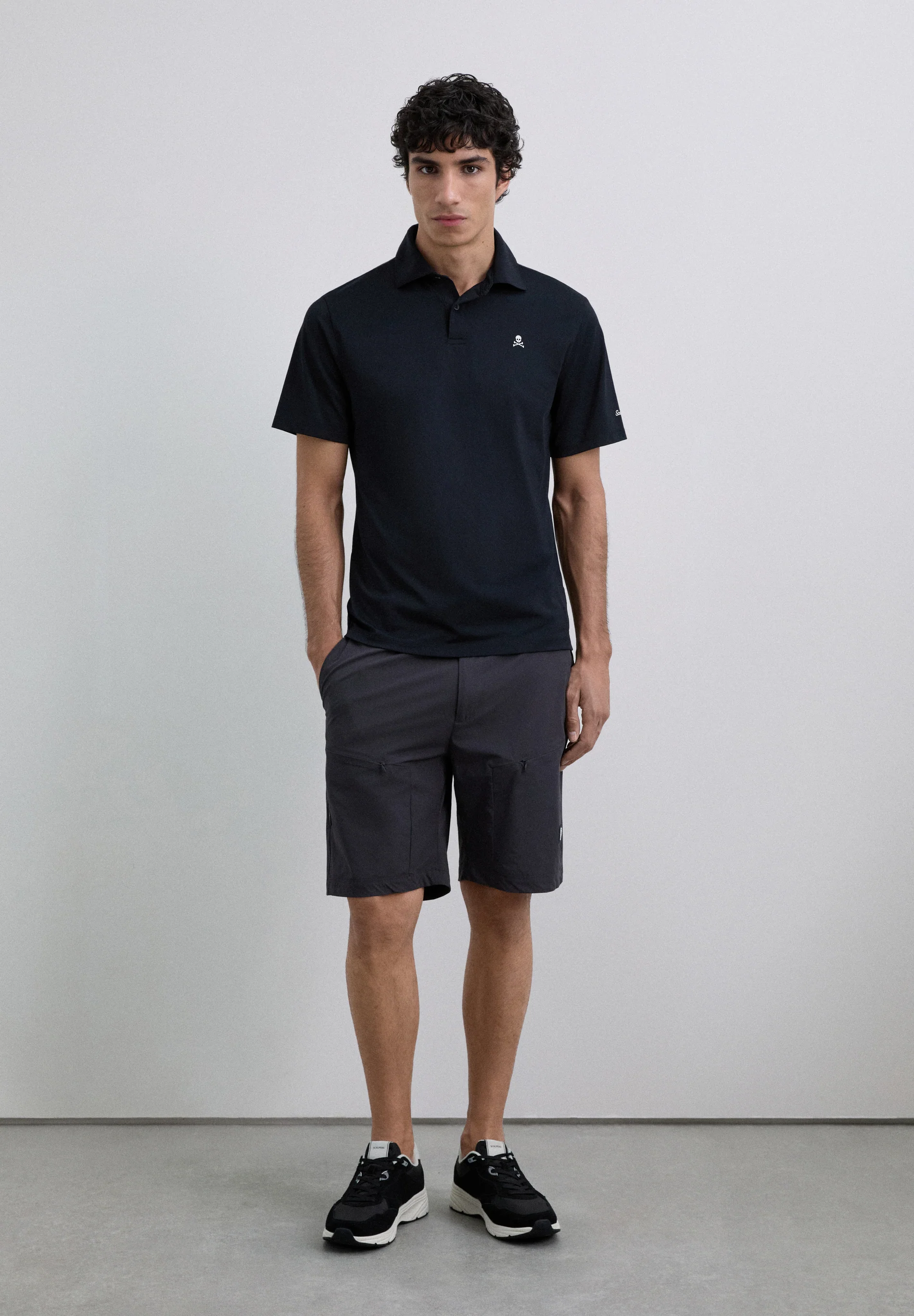BERMUDAS LOGO CONTRASTE ADN