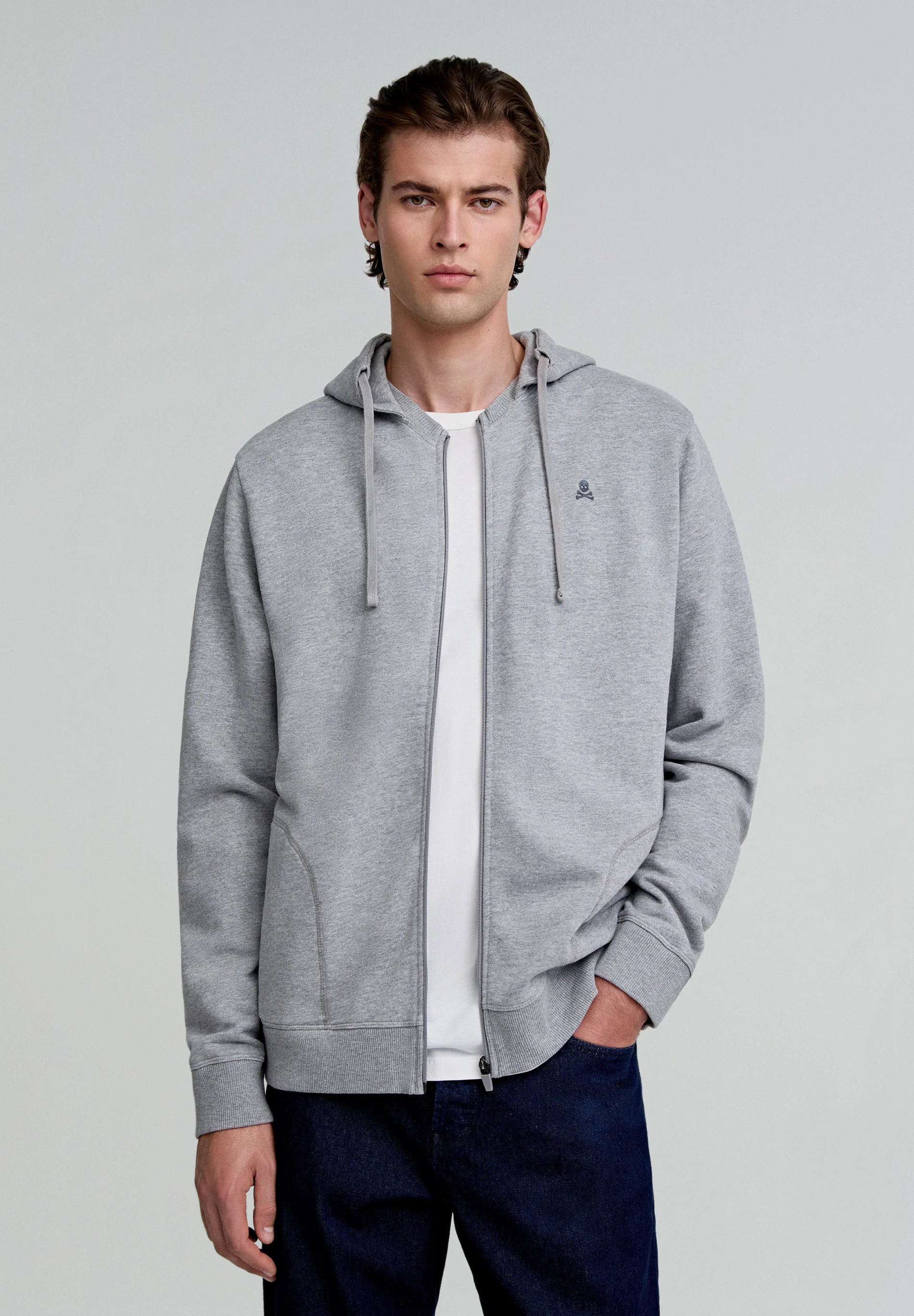 SUDADERA CAPUCHA BORDADA CONTRASTE